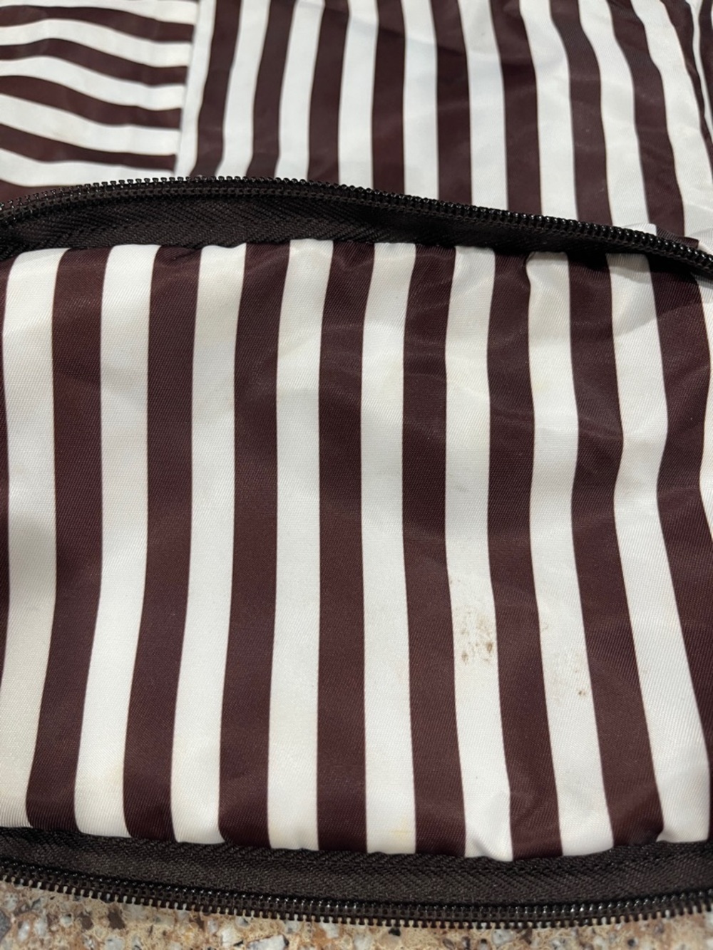 Henri Bendel Striped Brown & White Women’s Shoulder Bag - Picture 2 of 8